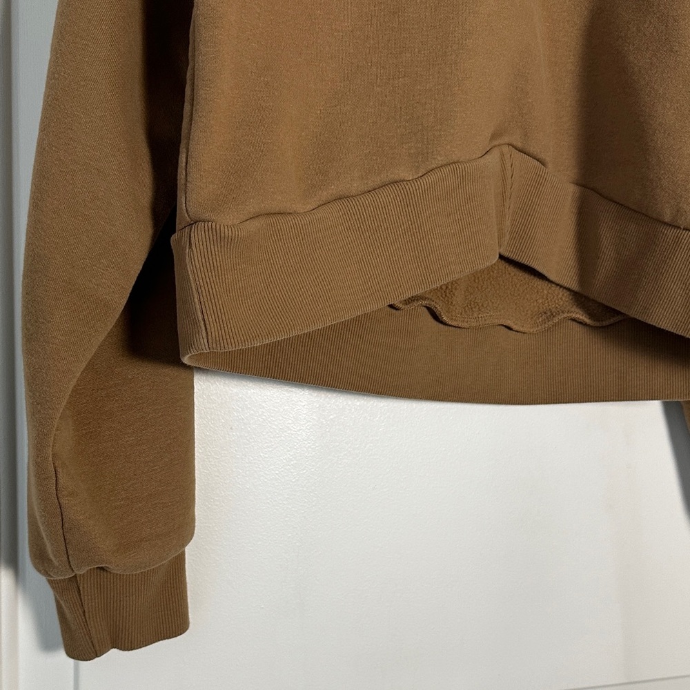 Beyond Yoga Sweatshirt - Picture 3 of 7